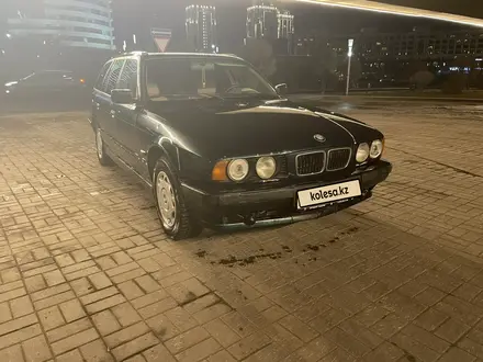 BMW 520 1995 года за 2 500 000 тг. в Астана