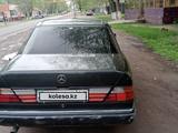 Mercedes-Benz E 230 1992 года за 750 000 тг. в Шу