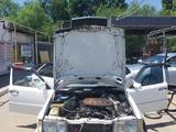 Mercedes-Benz E 230 1991 года за 1 100 000 тг. в Семей – фото 3