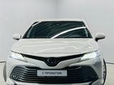 Toyota Camry 2020 года за 14 000 000 тг. в Алматы – фото 2