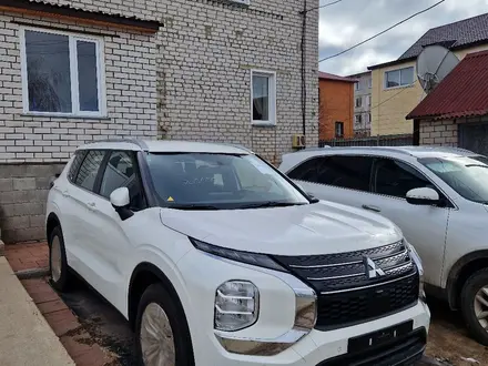 Mitsubishi Outlander 2023 года за 13 800 000 тг. в Павлодар – фото 2