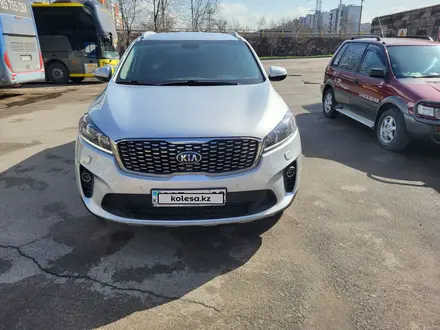 Kia Sorento 2018 года за 11 800 000 тг. в Алматы – фото 2
