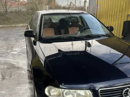 Audi A4 2000 года за 1 600 000 тг. в Алматы – фото 2