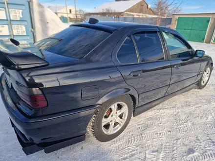 BMW 328 1996 года за 2 700 000 тг. в Актобе – фото 2