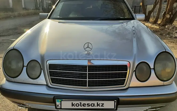 Mercedes-Benz E 200 1996 годаүшін2 300 000 тг. в Алматы