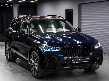 BMW X5 XDrive 40i 2021 года за 56 000 000 тг. в Алматы – фото 3