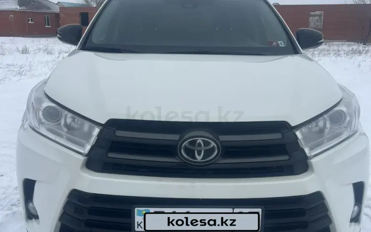 Toyota Highlander 2018 годаfor18 500 000 тг. в Уральск