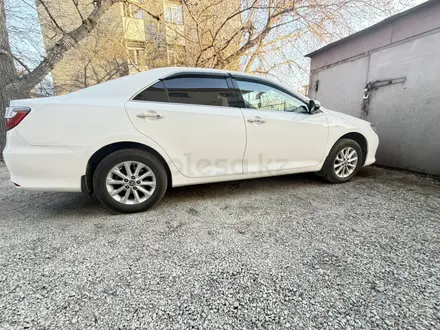 Toyota Camry 2015 года за 9 000 000 тг. в Семей – фото 4