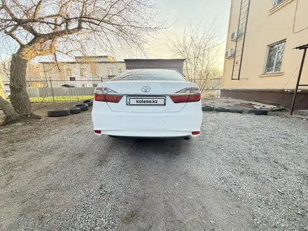 Toyota Camry 2015 года за 9 000 000 тг. в Семей – фото 3