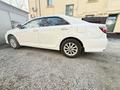 Toyota Camry 2015 года за 9 000 000 тг. в Семей – фото 2