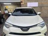 Toyota RAV4 2016 годаүшін10 500 000 тг. в Астана