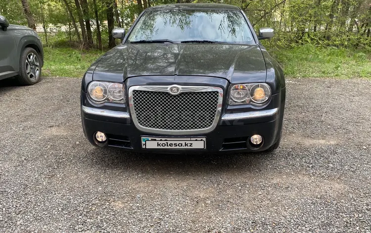 Chrysler 300C 2005 годаүшін4 300 000 тг. в Уральск