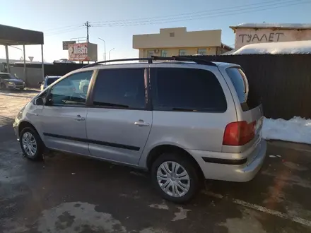 SEAT Alhambra 2001 года за 2 700 000 тг. в Шымкент – фото 3