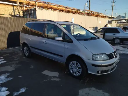 SEAT Alhambra 2001 года за 2 700 000 тг. в Шымкент – фото 5