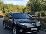 Toyota Highlander 2012 года за 10 500 000 тг. в Алматы – фото 2