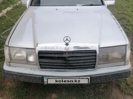 Mercedes-Benz E 300 1988 года за 700 000 тг. в Караганда – фото 5