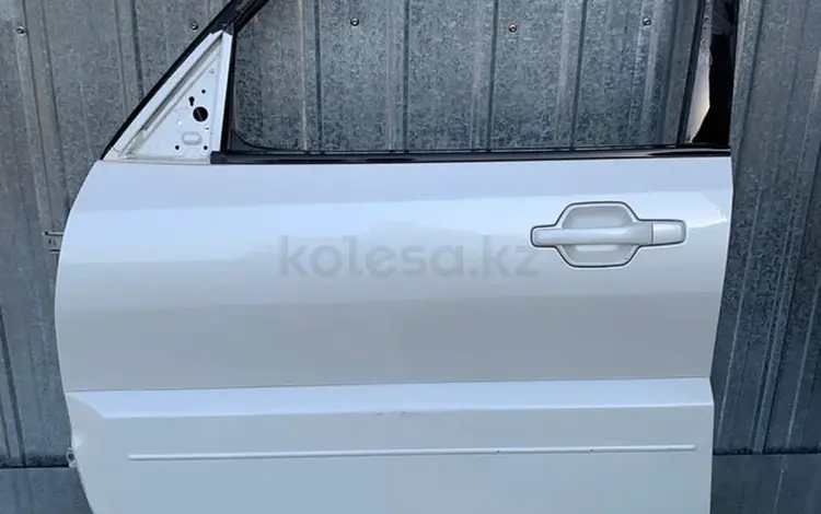 Дверь передняя на мицубиси паджеро 4 за 90 000 тг. в Алматы