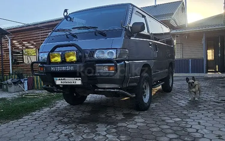 Mitsubishi Delica 1996 года за 2 600 000 тг. в Алматы