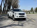 Toyota Hilux 2013 года за 10 500 000 тг. в Алматы