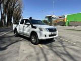 Toyota Hilux 2013 года за 10 500 000 тг. в Алматы – фото 2