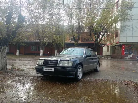 Mercedes-Benz E 200 1990 года за 1 250 000 тг. в Сатпаев – фото 3