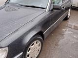 Mercedes-Benz E 260 1993 годаүшін1 800 000 тг. в Астана – фото 5