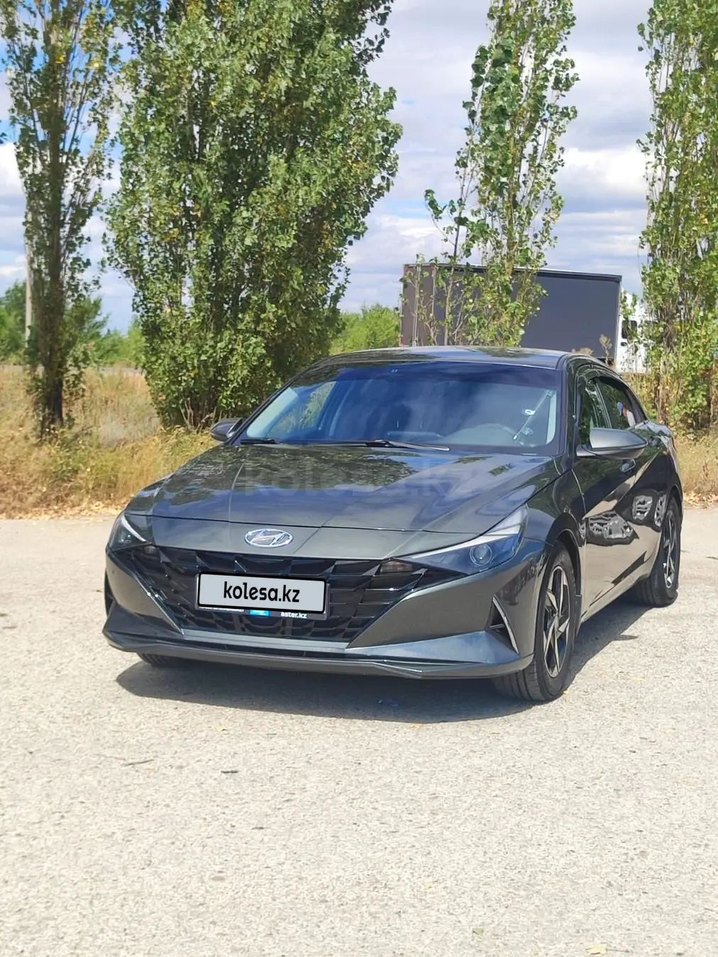 Hyundai Elantra, 2022