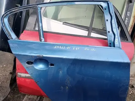 Дверь БМВ за 2 500 тг. в Алматы