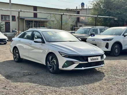 Hyundai Elantra 2023 года за 8 950 000 тг. в Алматы – фото 10