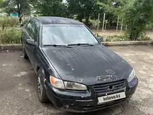 Toyota Camry, 1998