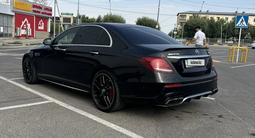 Mercedes-Benz E 63 AMG 2017 годаfor35 000 000 тг. в Шымкент – фото 4