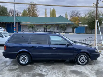 Volkswagen Passat 1996 года за 1 750 000 тг. в Шымкент – фото 2