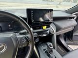 Toyota Venza 2021 года за 13 250 000 тг. в Бишкек – фото 3