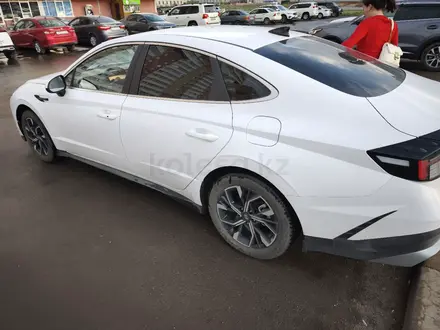 Hyundai Sonata 2024 года за 11 800 000 тг. в Караганда – фото 2