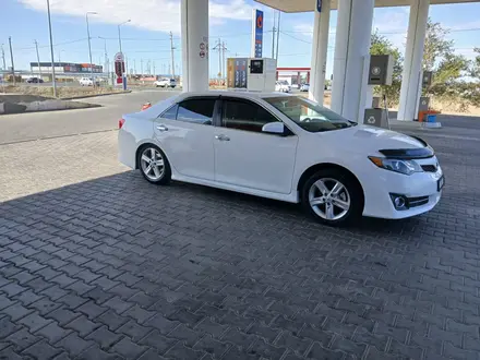 Toyota Camry 2014 года за 5 300 000 тг. в Атырау – фото 3
