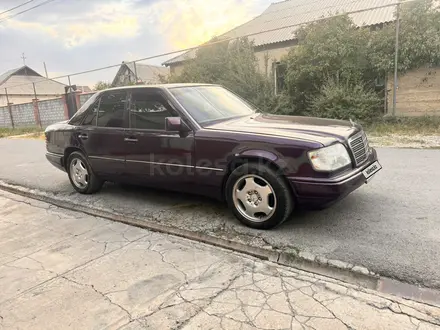 Mercedes-Benz E 200 1992 года за 2 000 000 тг. в Шымкент – фото 3