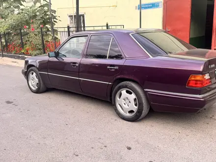 Mercedes-Benz E 200 1992 года за 2 000 000 тг. в Шымкент – фото 6