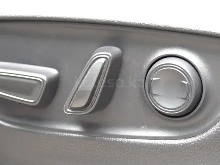 Toyota Land Cruiser Prado Luxe+ 2025 года за 48 390 000 тг. в Шымкент – фото 21