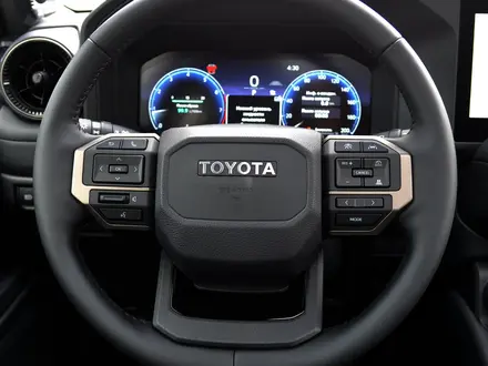 Toyota Land Cruiser Prado Luxe+ 2025 года за 48 390 000 тг. в Шымкент – фото 13
