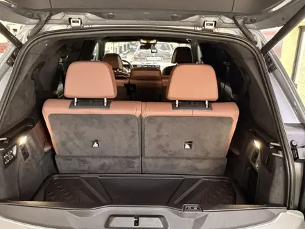 BMW X7 2024 года за 78 550 000 тг. в Алматы – фото 19