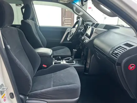 Toyota Land Cruiser Prado Comfort 2015 года за 16 790 000 тг. в Алматы – фото 17