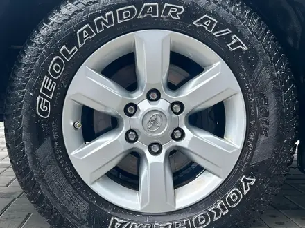Toyota Land Cruiser Prado Comfort 2015 года за 16 790 000 тг. в Алматы – фото 25