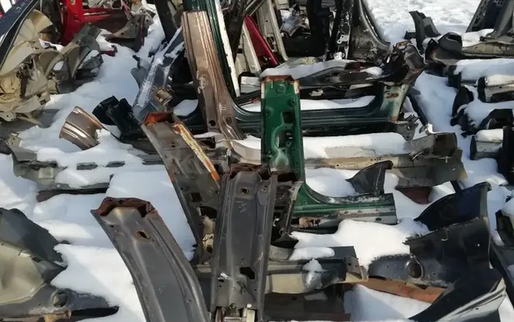 Железный порог средняя стойка за 25 000 тг. в Алматы