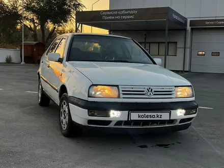 Volkswagen Vento 1994 года за 1 400 000 тг. в Тараз – фото 10