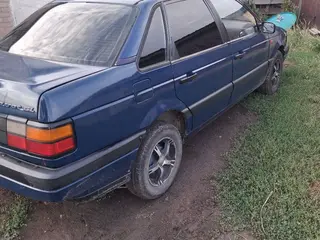 Volkswagen Passat, 1989