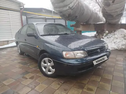 Toyota Carina E 1995 года за 1 250 000 тг. в Алматы – фото 2