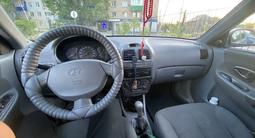 Hyundai Accent 2004 года за 2 850 000 тг. в Уральск – фото 3