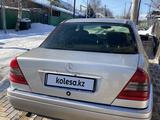 Mercedes-Benz C 230 1997 года за 2 250 000 тг. в Алматы – фото 2