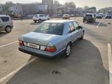 Mercedes-Benz E 230 1992 года за 3 000 000 тг. в Алматы – фото 4