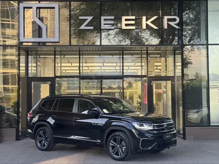 Volkswagen Teramont 2022 года за 21 290 000 тг. в Алматы – фото 2